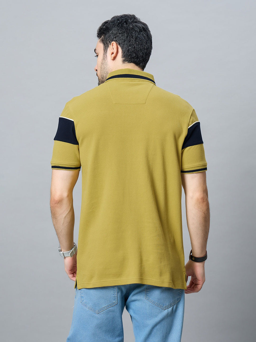 The Jacquard Polo in Mehandi with Navy